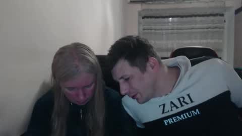 Snapshot of jenisandpeter chatting on May 3, 2026, 6:25 pm JenisAndPeter online show from May 3, 2026, 6:25 pm