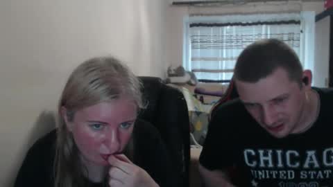 Snapshot of jenisandpeter chatting on May 20, 2026, 5:08 pm JenisAndPeter online show from May 20, 2026, 5:08 pm