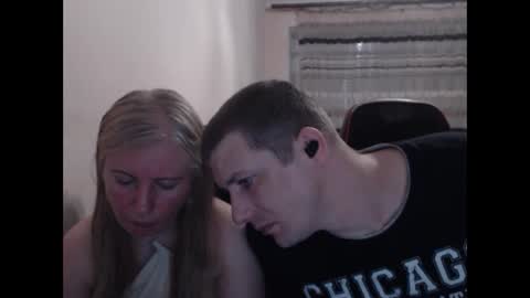 Snapshot of jenisandpeter chatting on May 25, 2026, 7:20 pm JenisAndPeter online show from May 25, 2026, 7:20 pm