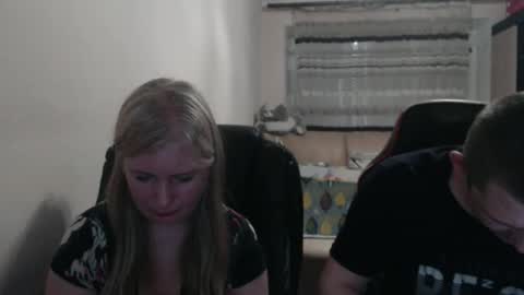 Snapshot of jenisandpeter chatting on May 28, 2026, 8:17 pm JenisAndPeter online show from May 28, 2026, 8:17 pm