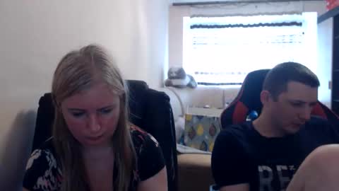 Snapshot of jenisandpeter chatting on May 29, 2026, 8:23 am JenisAndPeter online show from May 29, 2026, 8:23 am