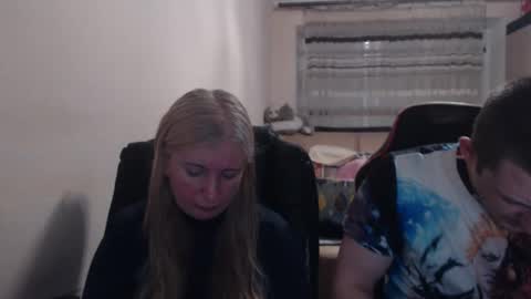Snapshot of jenisandpeter chatting on June 2, 2026, 6:32 pm JenisAndPeter online show from June 2, 2026, 6:32 pm