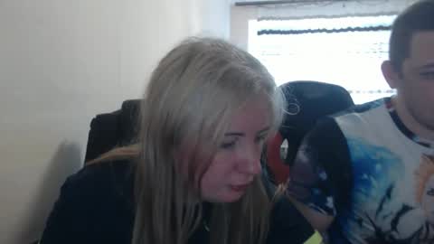 Snapshot of jenisandpeter chatting on June 4, 2026, 6:08 am JenisAndPeter online show from June 4, 2026, 6:08 am
