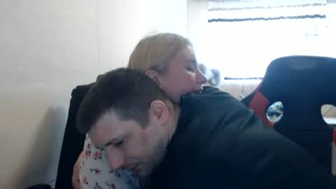 Snapshot of jenisandpeter chatting on June 26, 2026, 6:51 am JenisAndPeter online show from June 26, 2026, 6:51 am