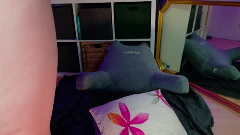 Snapshot of jenna_sxy19 chatting on June 9, 2026, 1:12 pm jennasxy19 online show from June 9, 2026, 1:12 pm