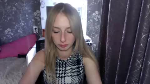 Snapshot of jennalomer chatting on June 23, 2026, 4:27 pm Jenna online show from June 23, 2026, 4:27 pm