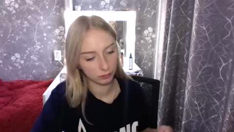 Snapshot of jennalomer chatting on June 27, 2026, 11:26 am Jenna online show from June 27, 2026, 11:26 am