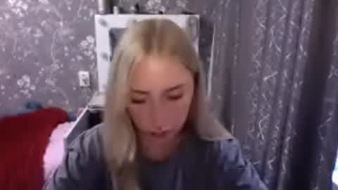 Snapshot of jennalomer chatting on July 23, 2026, 9:40 am Jenna online show from July 23, 2026, 9:40 am