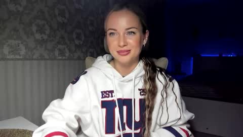 Snapshot of jennifer838 chatting on May 7, 2026, 8:14 pm Jennifer online show from May 7, 2026, 8:14 pm