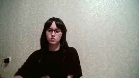 JennyOlset online show from July 4, 2026, 11:16 am