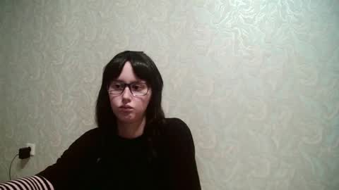 JennyOlset online show from July 6, 2026, 1:41 pm