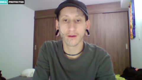 J online show from April 21, 2026, 2:51 am