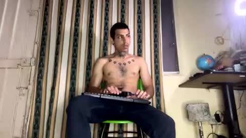 Snapshot of jharol_cardona chatting on June 22, 2026, 2:24 am Jharol online show from June 22, 2026, 2:24 am