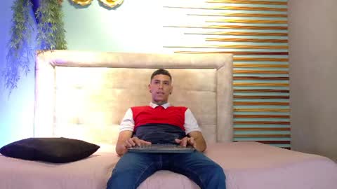 Snapshot of jharol_cardona chatting on July 4, 2026, 1:23 am Jharol online show from July 4, 2026, 1:23 am