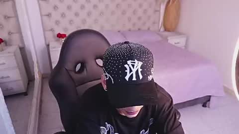 jhoanleandro online show from July 2, 2026, 5:35 am