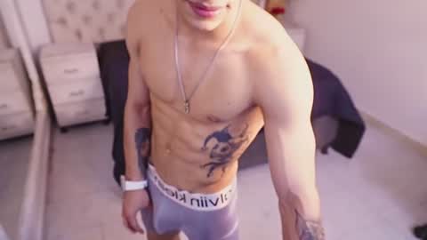 jhoanleandro online show from July 7, 2026, 7:23 am