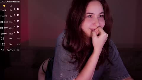 Snapshot of jia_lisaa chatting on May 28, 2026, 8:33 am jia_lisaa online show from May 28, 2026, 8:33 am