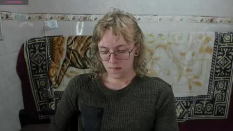 Snapshot of jinnbook chatting on June 22, 2026, 7:49 am JinnBook online show from June 22, 2026, 7:49 am