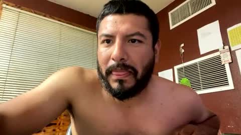 jjuarez5409 online show from August 3, 2026, 4:11 am