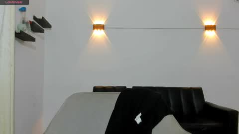 john_ssnow29 online show from June 2, 2026, 1:02 pm
