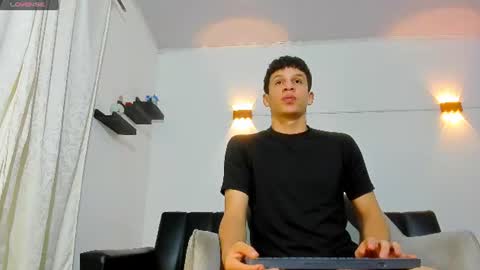john_ssnow29 online show from June 27, 2026, 9:47 am