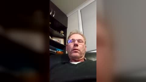 johnbarrett1974 online show from July 28, 2026, 10:21 am