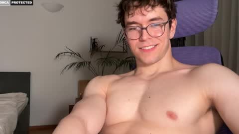 Snapshot of johnnnyhorny chatting on May 25, 2026, 9:21 pm Johnny online show from May 25, 2026, 9:21 pm