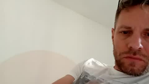 jojo19844 online show from July 24, 2026, 8:23 am