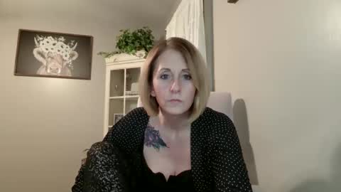Snapshot of joliexx41 chatting on April 11, 2026, 12:59 am Jolie online show from April 11, 2026, 12:59 am