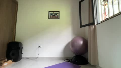 Im Jouliano online show from May 10, 2026, 3:06 pm
