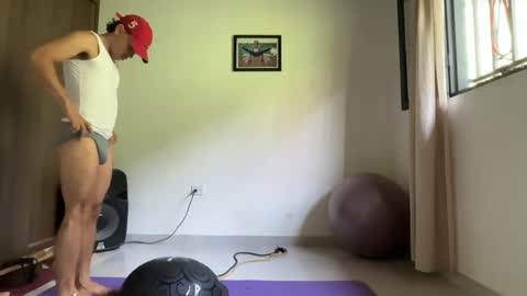 Im Jouliano online show from May 23, 2026, 3:27 pm