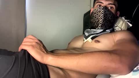 Snapshot of juan_bunny chatting on May 13, 2026, 7:22 pm lJuanl online show from May 13, 2026, 7:22 pm