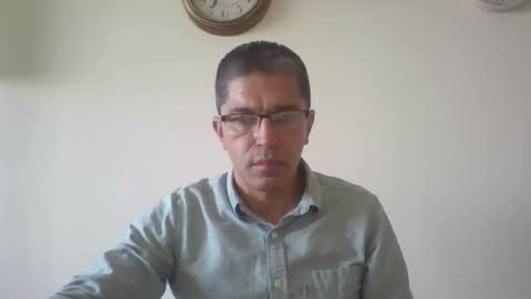 Snapshot of juanearth1 chatting on May 27, 2026, 9:34 pm juanearth1 online show from May 27, 2026, 9:34 pm