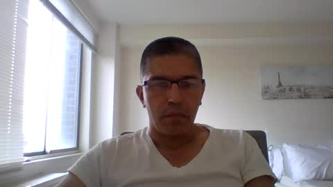 juanearth1 online show from June 26, 2026, 9:41 pm