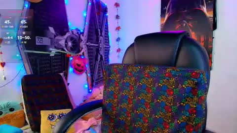 Juanita online show from July 7, 2026, 7:51 pm
