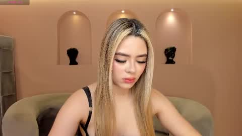Juanita Clay online show from July 5, 2026, 5:42 pm