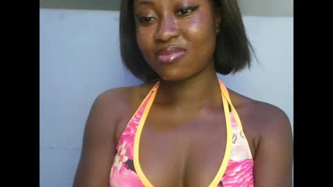 juicyyxboobs online show from May 19, 2026, 9:54 pm