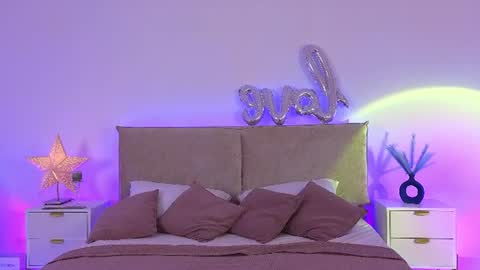 Jules Nightt online show from July 22, 2026, 9:17 pm
