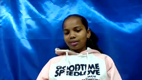 Snapshot of juliah02 chatting on June 17, 2026, 5:54 am juliah02 online show from June 17, 2026, 5:54 am
