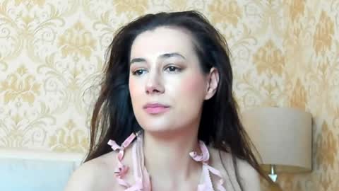 Snapshot of juliahunts chatting on April 19, 2026, 4:12 am JuliaHunt online show from April 19, 2026, 4:12 am