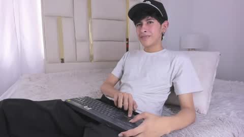 Julian online show from July 18, 2026, 7:39 pm
