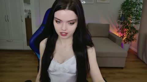 Julia online show from July 26, 2026, 8:43 am