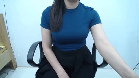 Snapshot of julie9x chatting on May 16, 2026, 9:57 pm julie9x online show from May 16, 2026, 9:57 pm