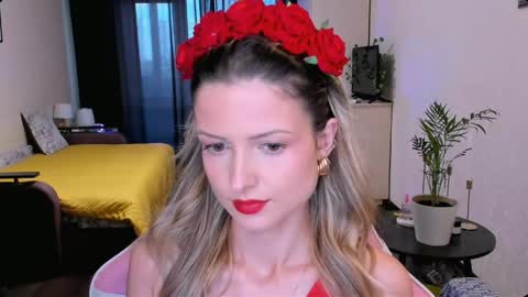 Julie online show from April 29, 2026, 1:37 pm