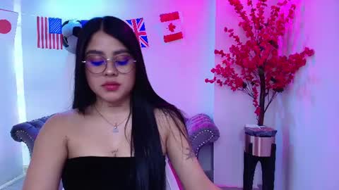Julie online show from July 10, 2026, 3:44 am