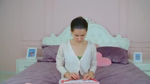 juliettatiffani online show from June 22, 2026, 4:09 am