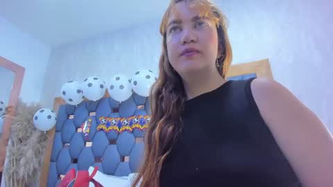 Snapshot of juliette_pretty_ chatting on July 4, 2026, 7:31 pm juliette_pretty_ online show from July 4, 2026, 7:31 pm