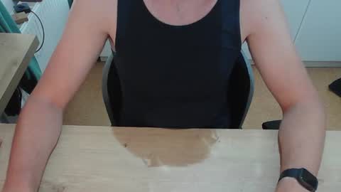 junk2711 online show from June 18, 2026, 4:55 pm