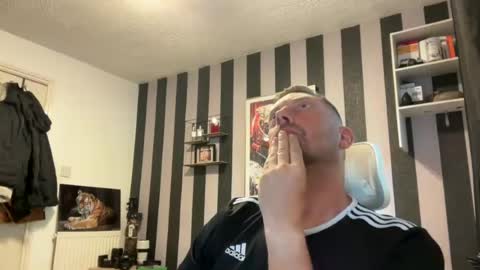 Junky online show from July 27, 2026, 2:57 pm