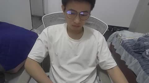 Snapshot of just__love111 chatting on February 16, 2026, 12:34 pm dannel online show from February 16, 2026, 12:34 pm